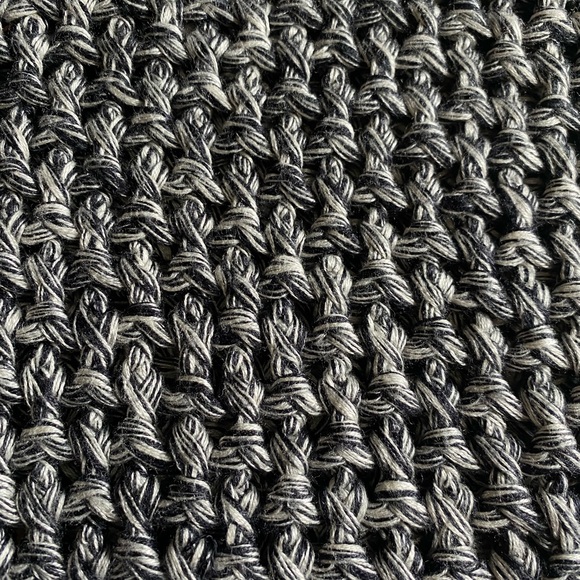 Indah Cowl neck - Picture 4 of 4